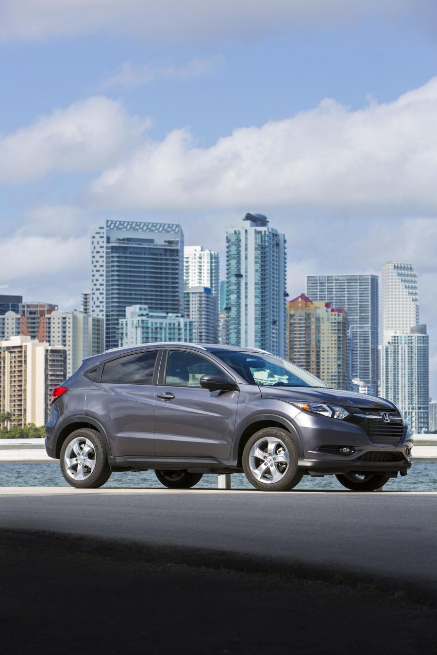  Honda HR-V 2015 года  (US) (фото 39 из 104)